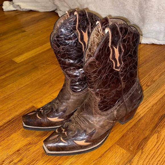 Ariat Boots - Picture 1 of 6